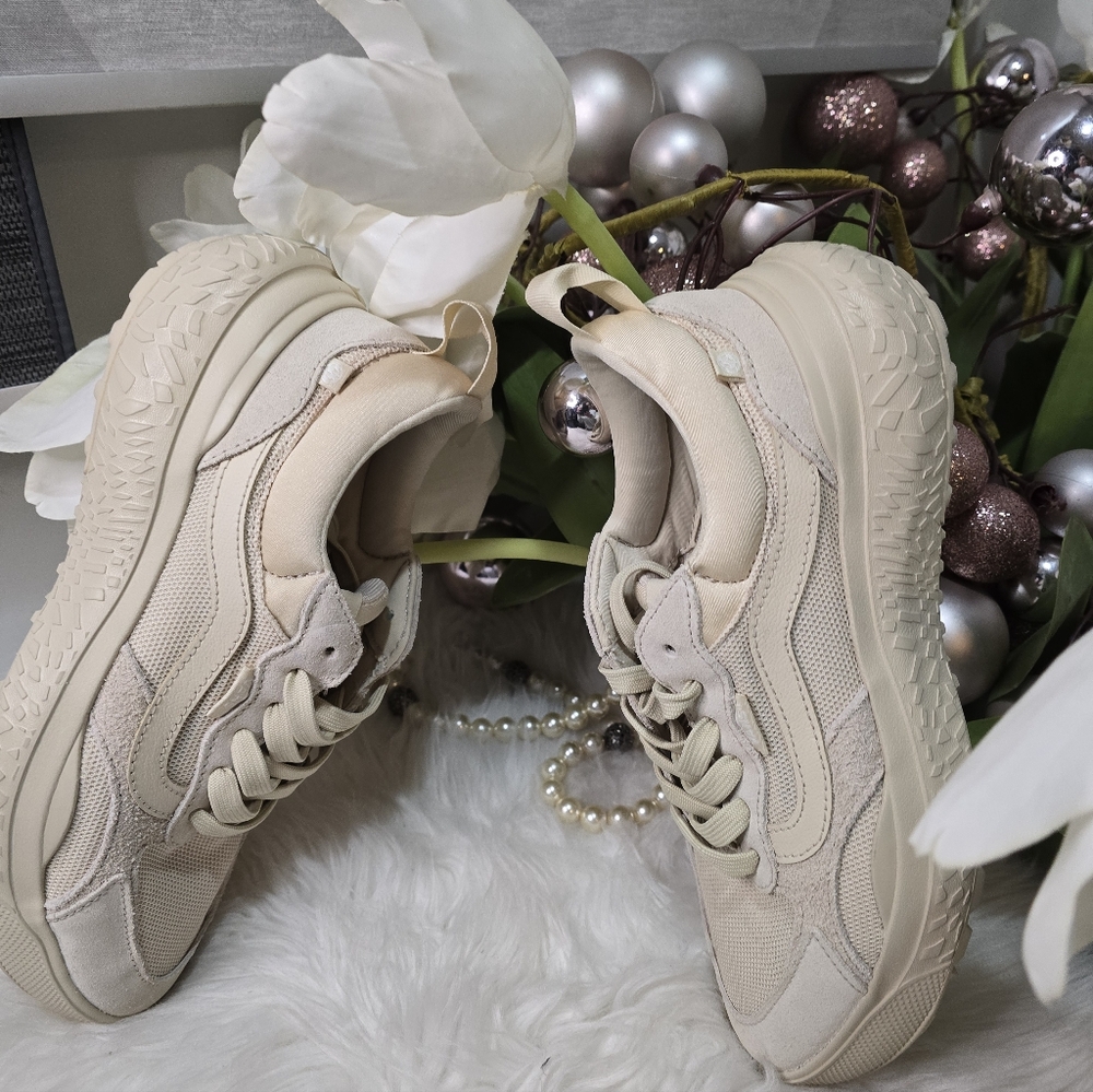 Vans UltraRange Neo VR3 MTE 'Cream Beige' Women's Shoes size9.5Brand new